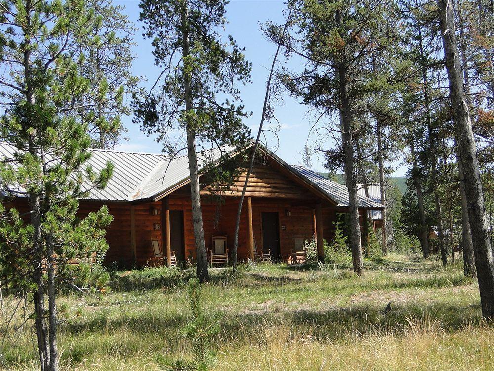 Headwaters Lodge & Cabins At Flagg Ranch Моран Екстериор снимка