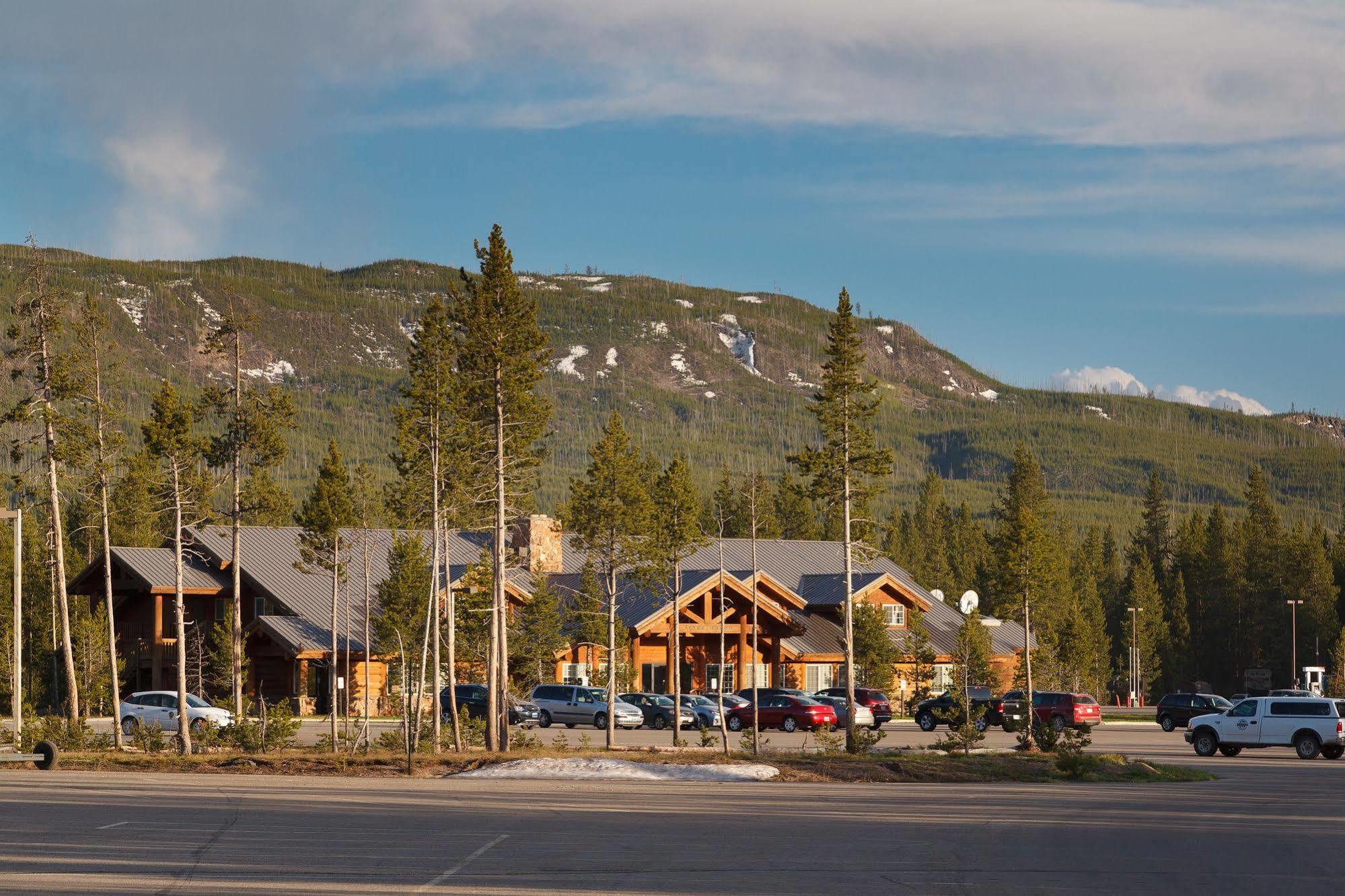 Headwaters Lodge & Cabins At Flagg Ranch Моран Екстериор снимка