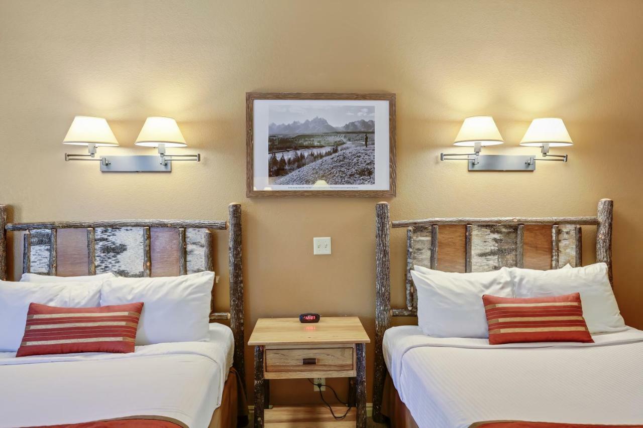 Headwaters Lodge & Cabins At Flagg Ranch Моран Екстериор снимка